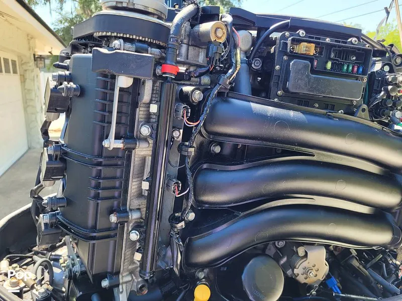 Slide: The Image of Pathfinder 2200 V 2005 - 14302770