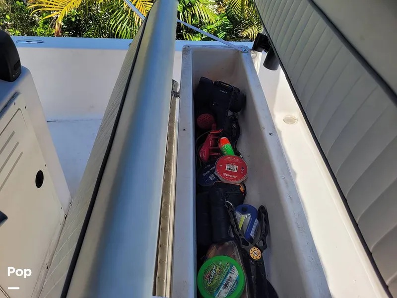 Slide: The Image of Pathfinder 2200 V 2005 - 14302777