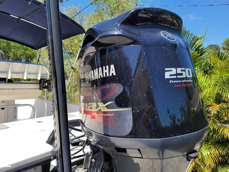 Slide: The Image of Pathfinder 2200 V 2005 - 14302745