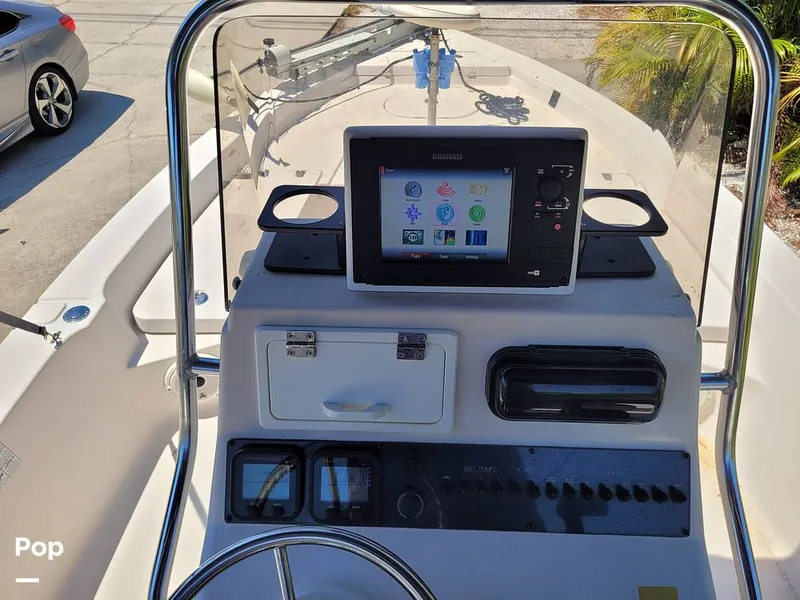 Slide: The Image of Pathfinder 2200 V 2005 - 14302746