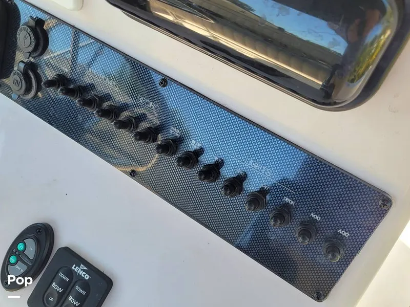 Slide: The Image of Pathfinder 2200 V 2005 - 14302803