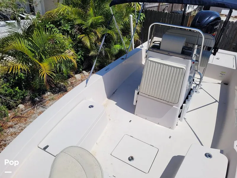 Slide: The Image of Pathfinder 2200 V 2005 - 14304112