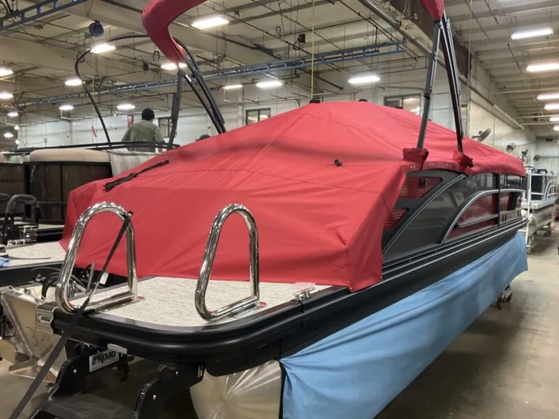 Slide: The Image of Bennington 22 M SWINGBACK 2026 - 22