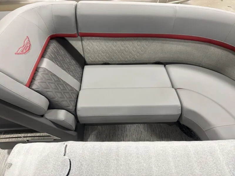 Slide: The Image of Bennington 22 M SWINGBACK 2026 - 3