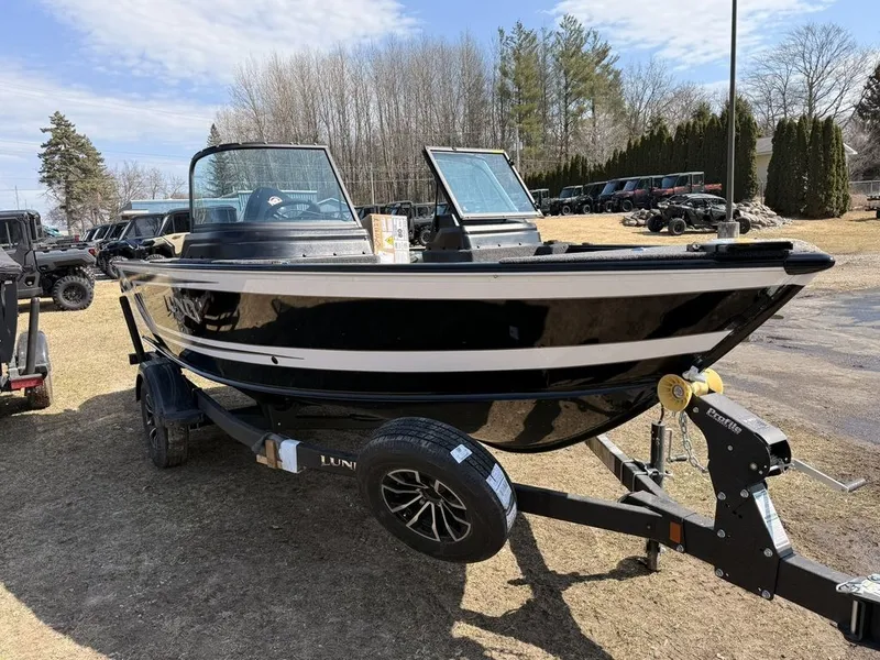 Slide: The Image of Lund 1775 Impact XS Sport 2026 - 4