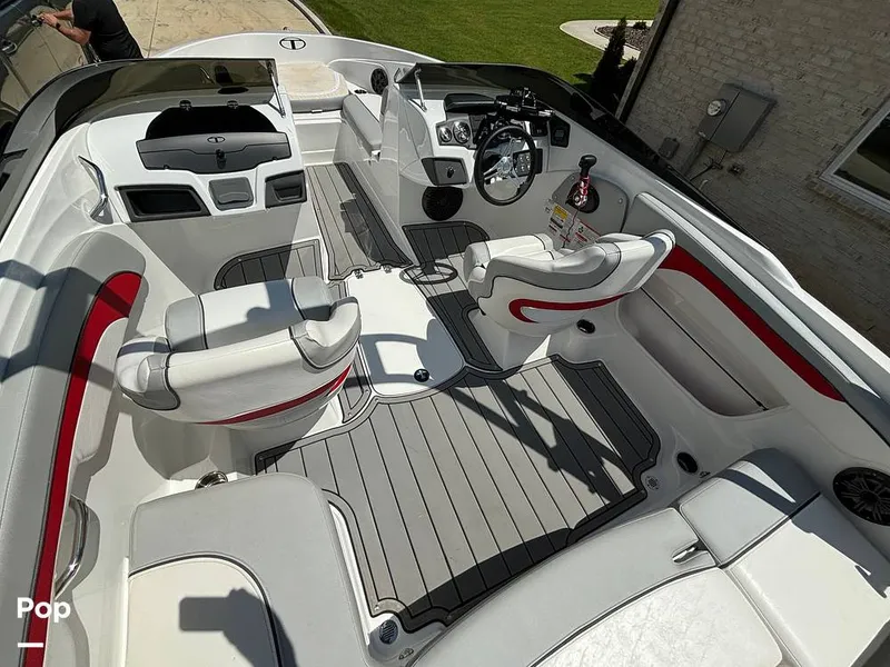 Slide: The Image of Tahoe 210 Si Limited 2022 - 14242324