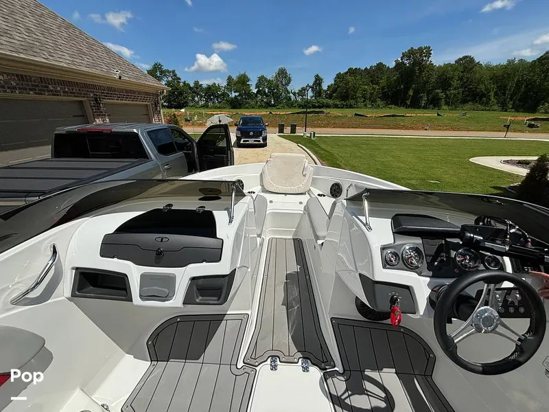 Slide: The Image of Tahoe 210 Si Limited 2022 - 14242341