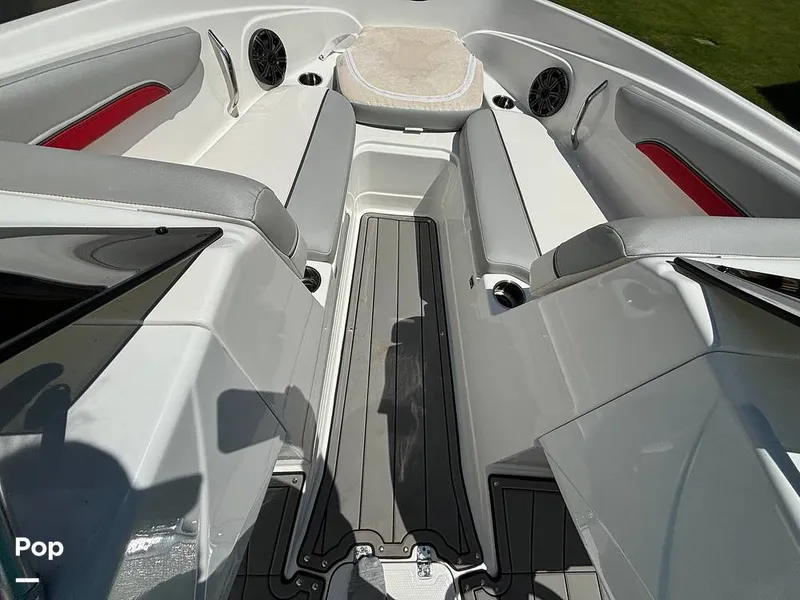 Slide: The Image of Tahoe 210 Si Limited 2022 - 14242371