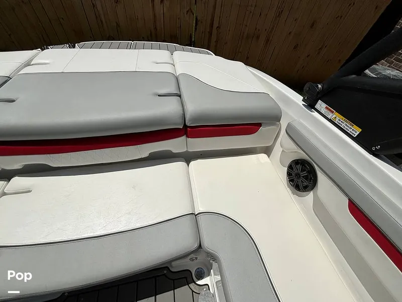 Slide: The Image of Tahoe 210 Si Limited 2022 - 14242403