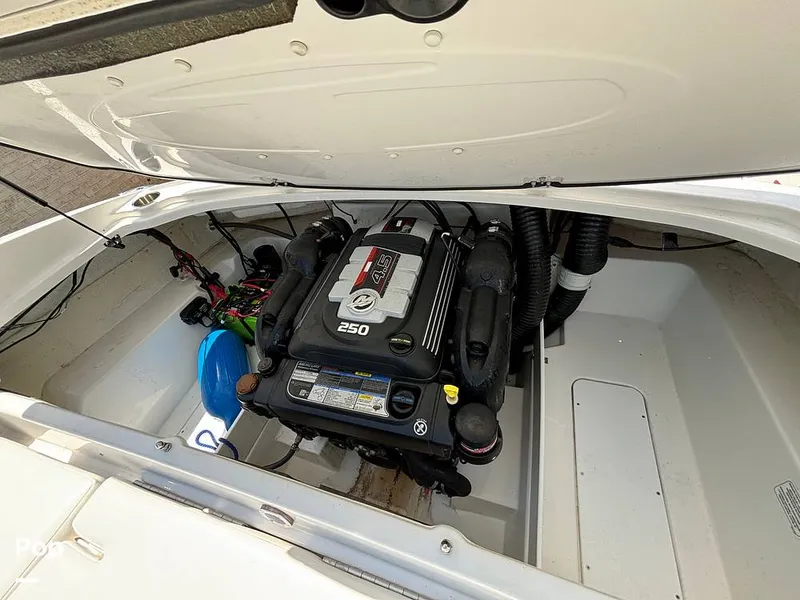 Slide: The Image of Tahoe 210 Si Limited 2022 - 14242389