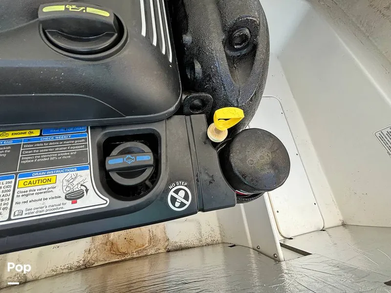 Slide: The Image of Tahoe 210 Si Limited 2022 - 14242394