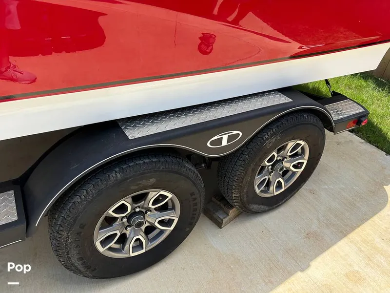 Slide: The Image of Tahoe 210 Si Limited 2022 - 14242405