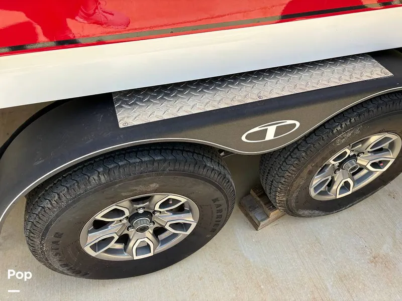 Slide: The Image of Tahoe 210 Si Limited 2022 - 14242311