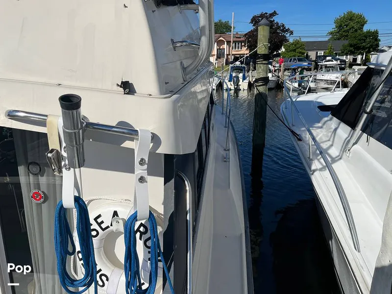 Slide: The Image of Silverton 34 Convertible 1990 - 14099298