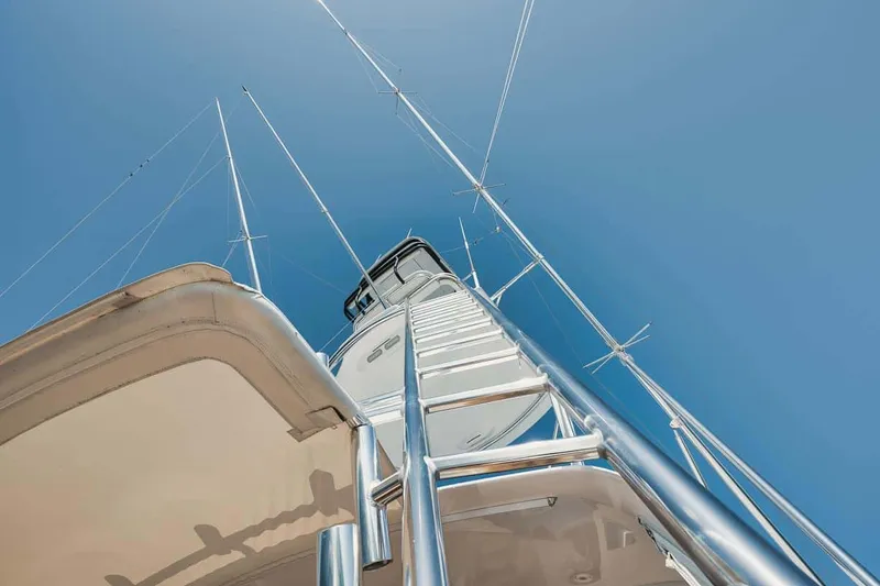 Slide: The Image of Hatteras 45 Express 2016 - 44