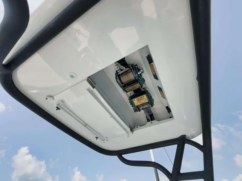 Slide: The Image of Hatteras 45 Express 2016 - 15
