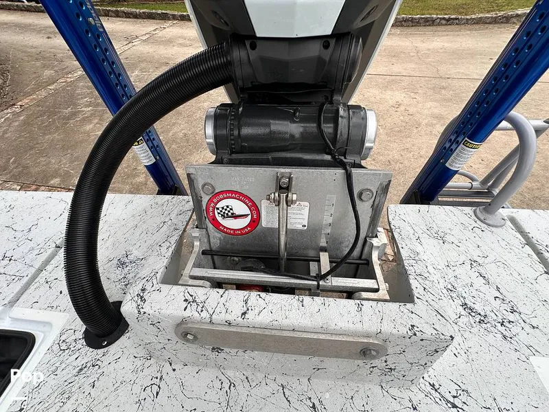 Slide: The Image of Shallow Stalker Cat 240 Pro 2020 - 14166736