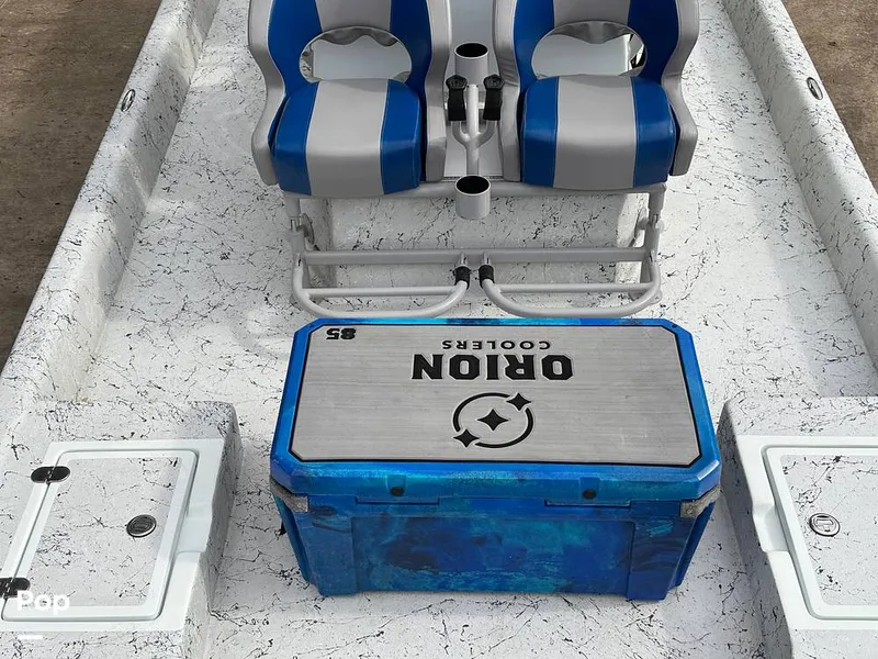 Slide: The Image of Shallow Stalker Cat 240 Pro 2020 - 14166827