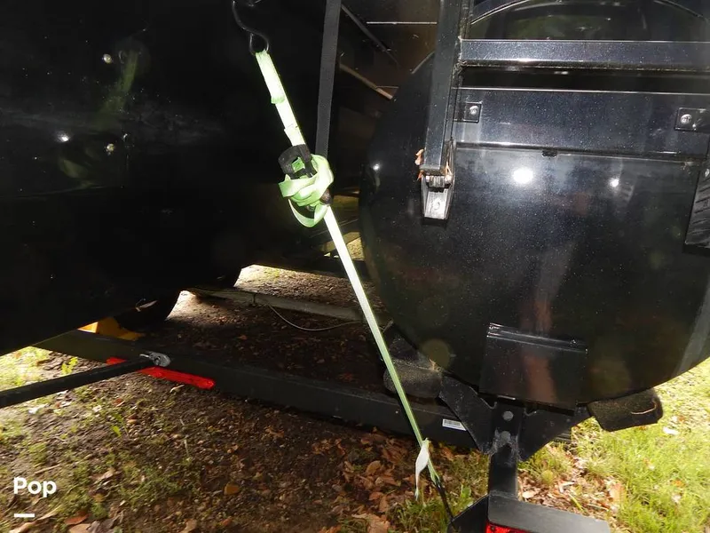 Slide: The Image of Regency 210 DL3 2019 - 14191852