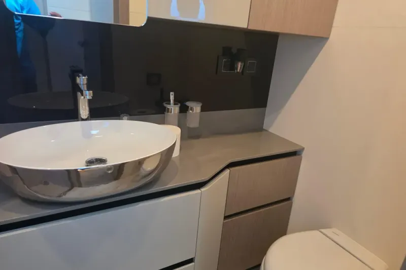 Slide: The Image of Absolute 47 Fly 2021 - 31