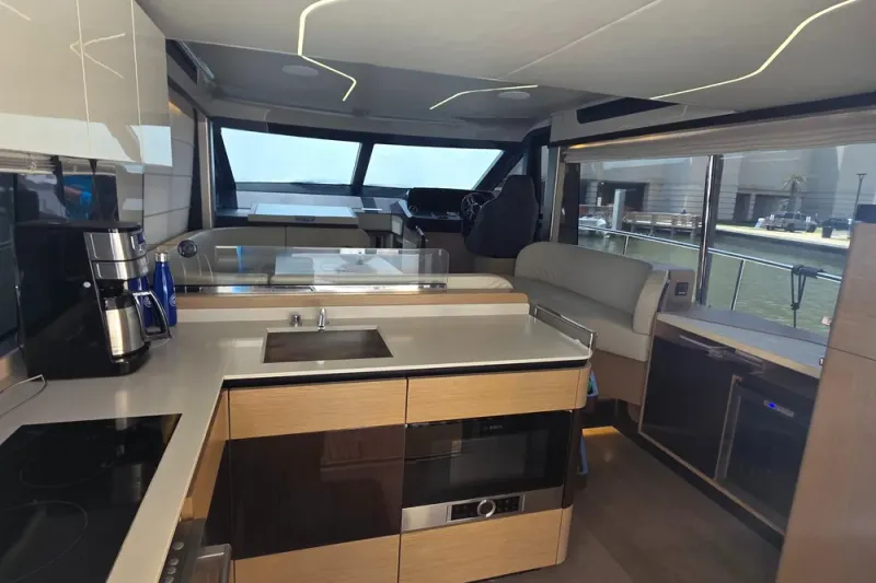 Slide: The Image of Absolute 47 Fly 2021 - 36