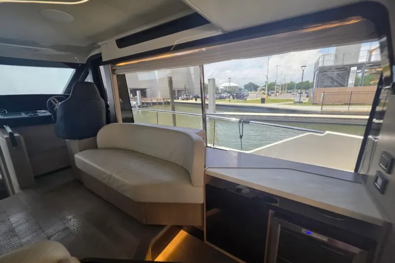 Slide: The Image of Absolute 47 Fly 2021 - 37