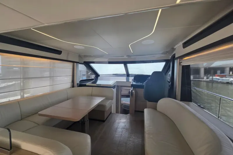 Slide: The Image of Absolute 47 Fly 2021 - 38