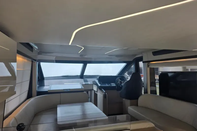 Slide: The Image of Absolute 47 Fly 2021 - 39