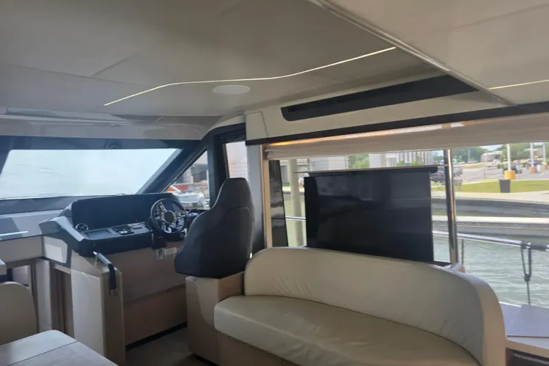 Slide: The Image of Absolute 47 Fly 2021 - 40