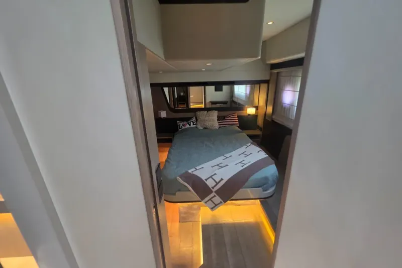 Slide: The Image of Absolute 47 Fly 2021 - 45