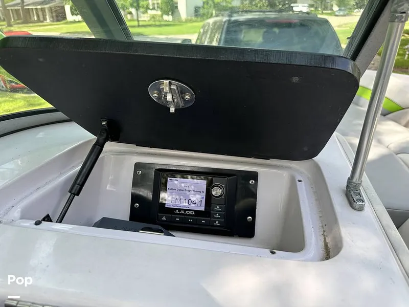 Slide: The Image of Nautique Super Air 210TE 2004 - 14567686