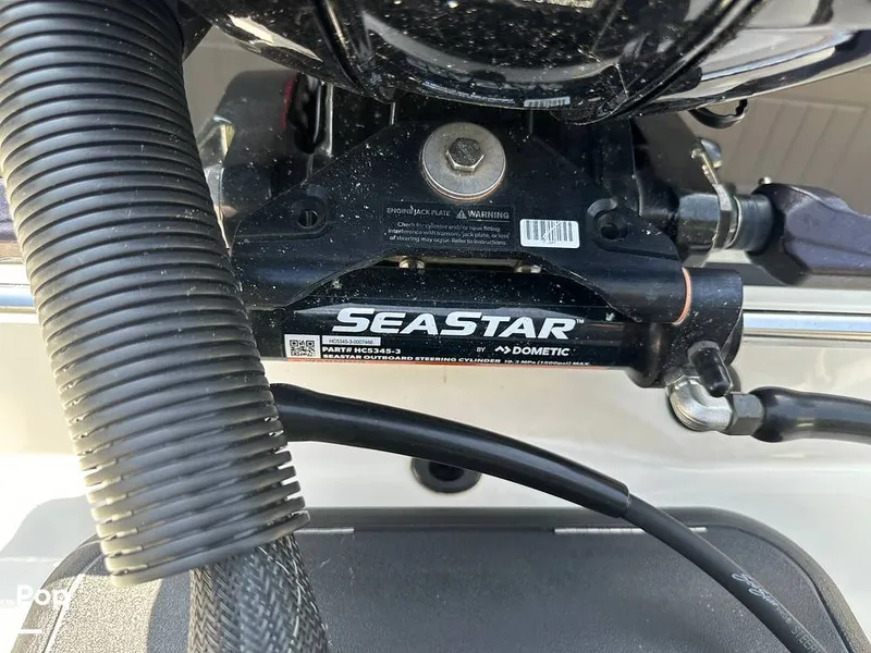 Slide: The Image of Ranger Boats Reatta 1850MS 2021 - 14185507