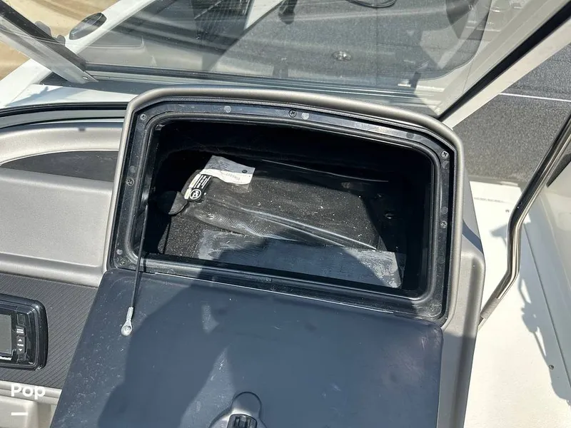 Slide: The Image of Ranger Boats Reatta 1850MS 2021 - 14185544