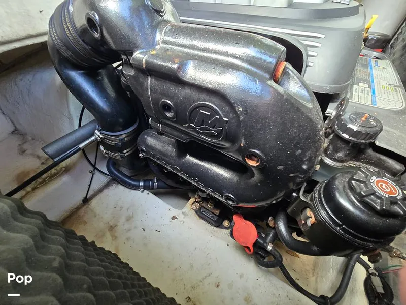 Slide: The Image of Rinker 21QX 2018 - 15311015