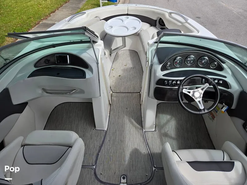 Slide: The Image of Rinker 21QX 2018 - 15310994