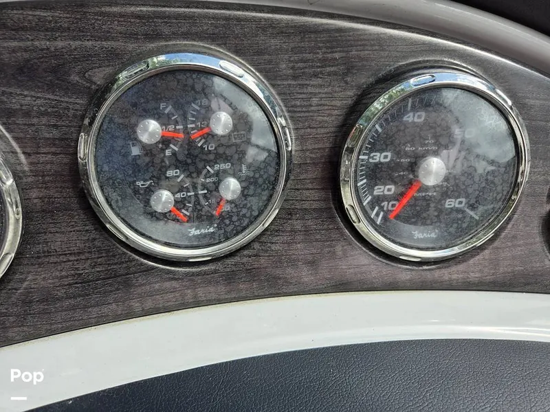 Slide: The Image of Rinker 21QX 2018 - 15311029