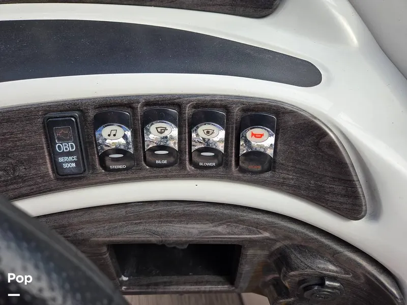 Slide: The Image of Rinker 21QX 2018 - 15311031