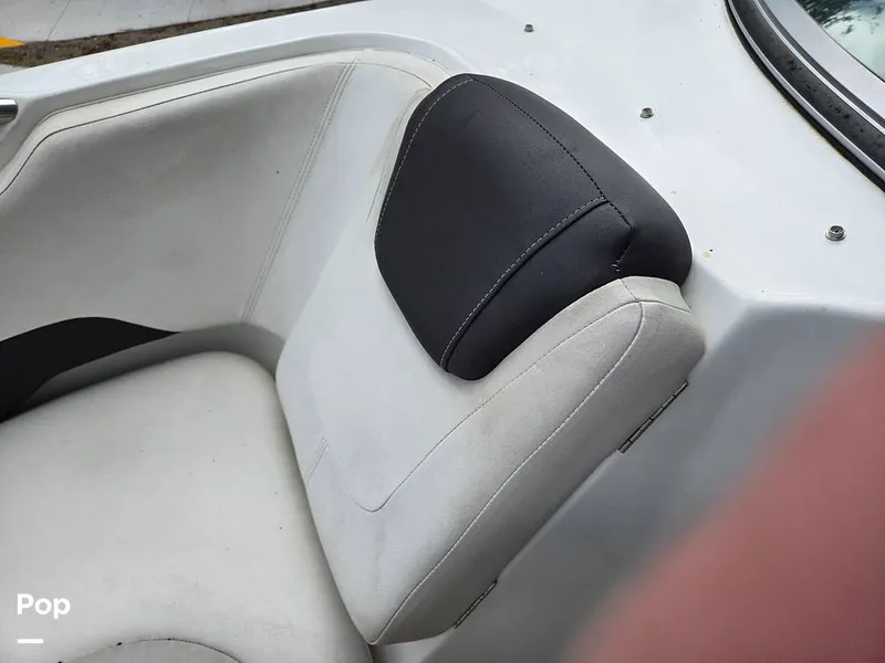 Slide: The Image of Rinker 21QX 2018 - 15311042