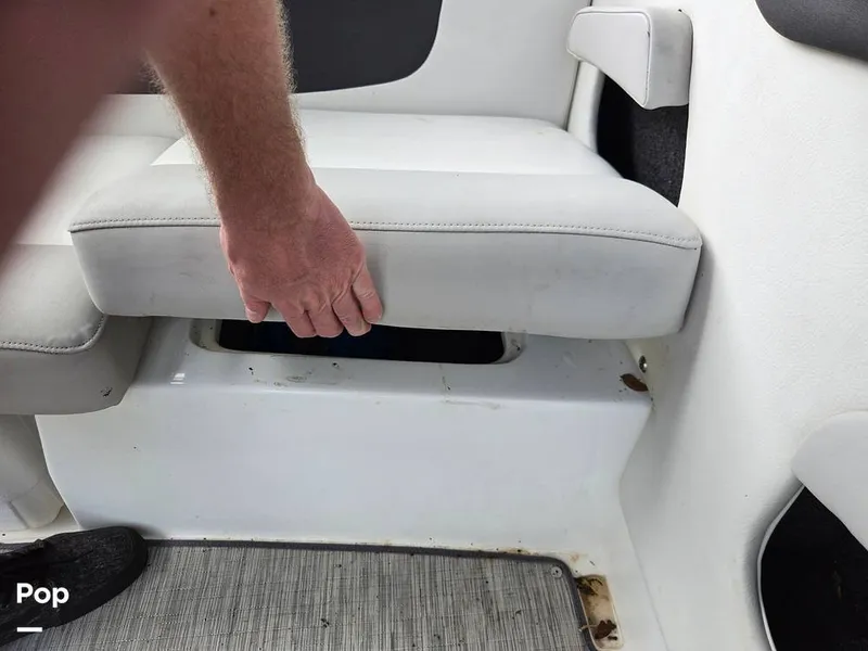 Slide: The Image of Rinker 21QX 2018 - 15311044