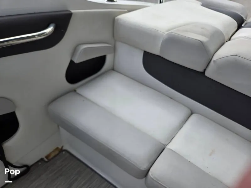 Slide: The Image of Rinker 21QX 2018 - 15311046