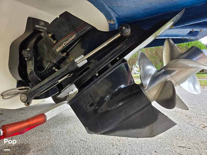 Slide: The Image of Rinker 21QX 2018 - 15311056