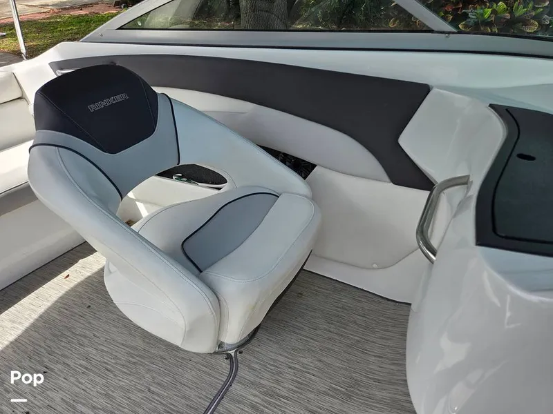 Slide: The Image of Rinker 21QX 2018 - 15311000