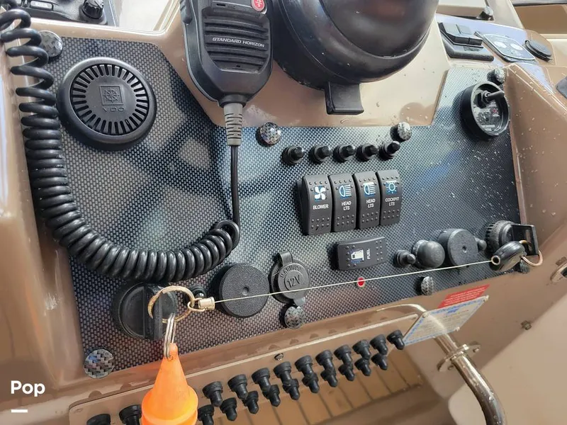 Slide: The Image of Regal Commodore 4460 2006 - 14153922