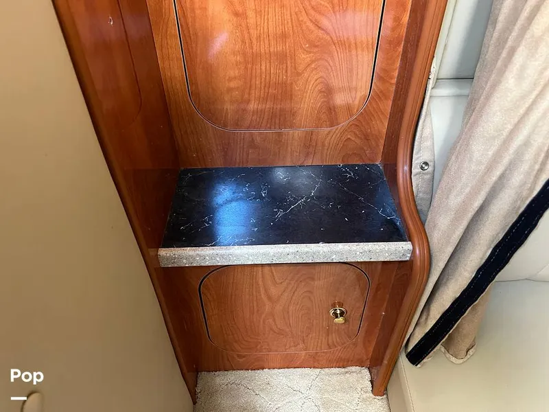 Slide: The Image of Rinker 342 Fiesta Vee 2005 - 14176160