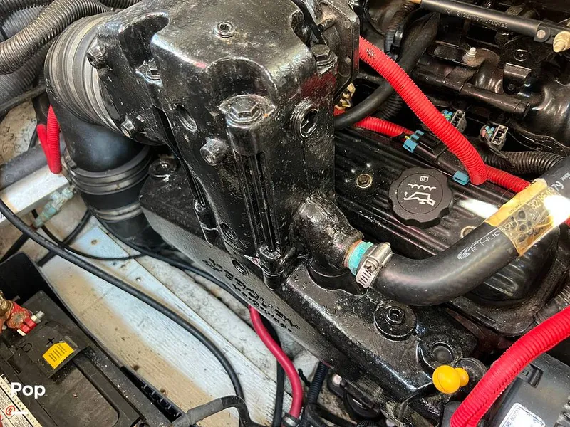 Slide: The Image of Rinker 342 Fiesta Vee 2005 - 14176175