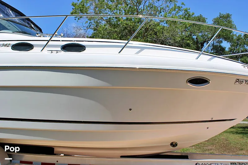 Slide: The Image of Rinker 342 Fiesta Vee 2005 - 14176222