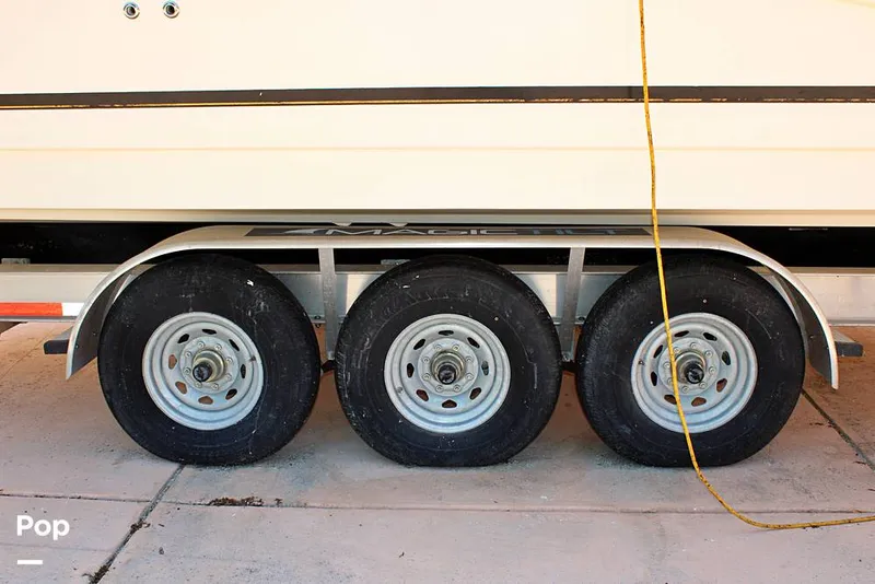 Slide: The Image of Rinker 342 Fiesta Vee 2005 - 14176235