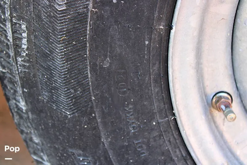 Slide: The Image of Rinker 342 Fiesta Vee 2005 - 14176240