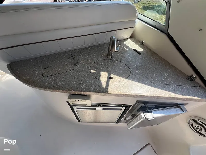 Slide: The Image of Rinker 342 Fiesta Vee 2005 - 14176054