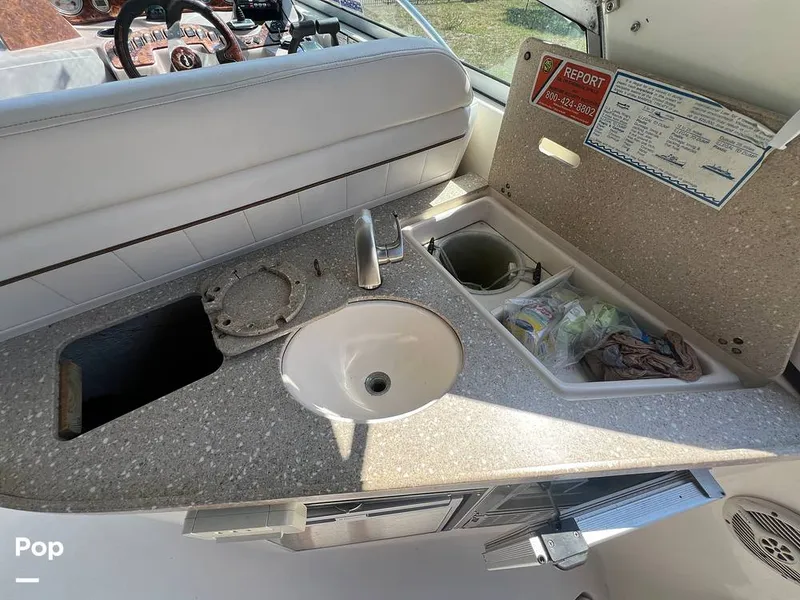 Slide: The Image of Rinker 342 Fiesta Vee 2005 - 14176055